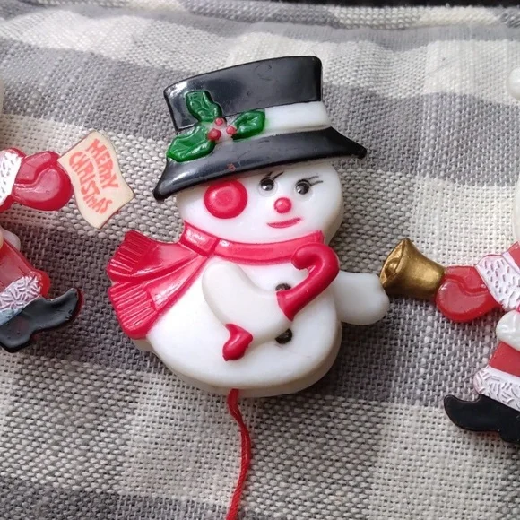 Pins,Christmas 3 pin set, pull bell  and parts move, very cute set. - Picture 3 of 7